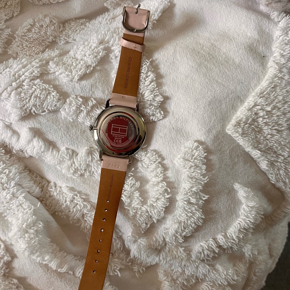 Pink Watch - Picture 2 of 5